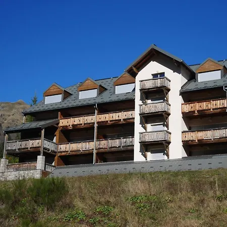 Residence Recente Au Coeur Des Monts Du Cantal Laveissiere Exterior photo