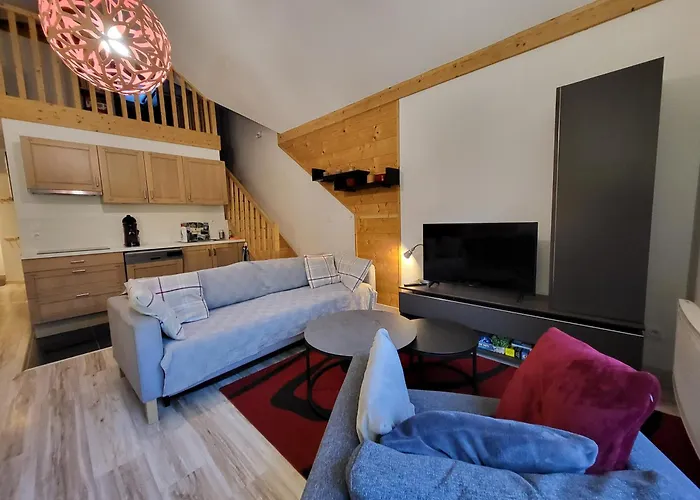 Residence Recente Au Coeur Des Monts Du Cantal