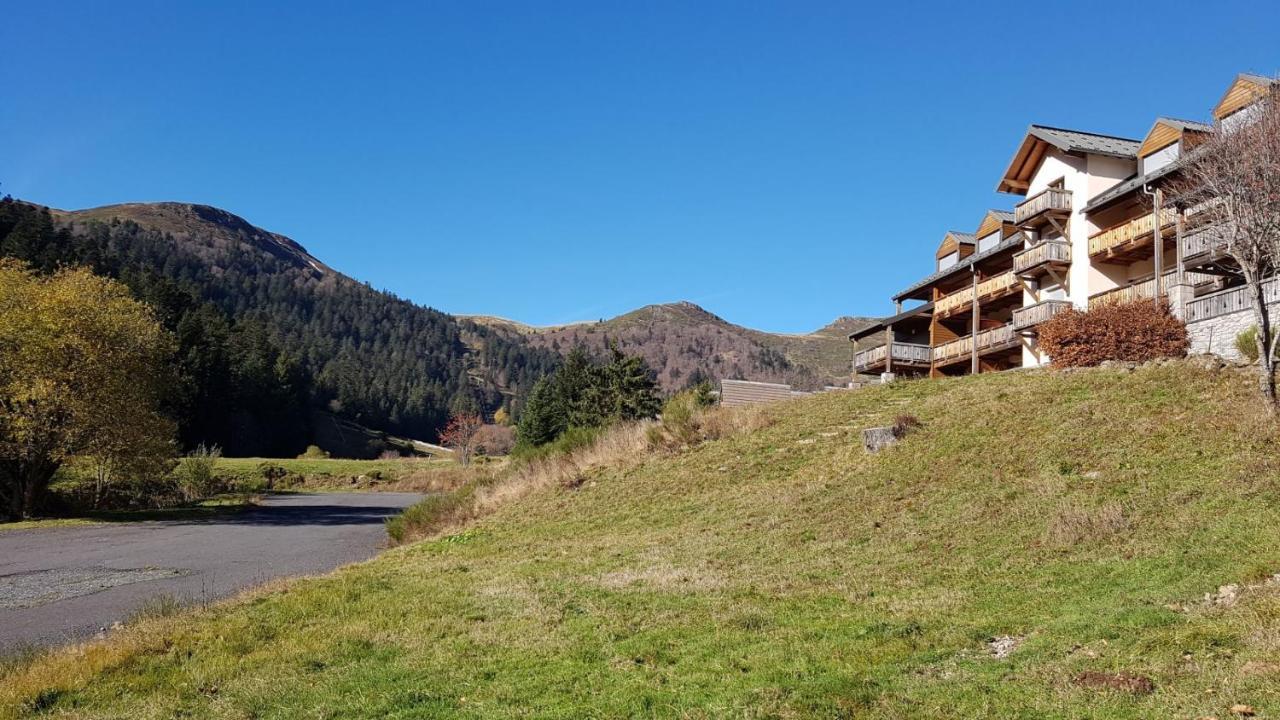 Appartement Recente Au Coeur Des Monts Du Cantal