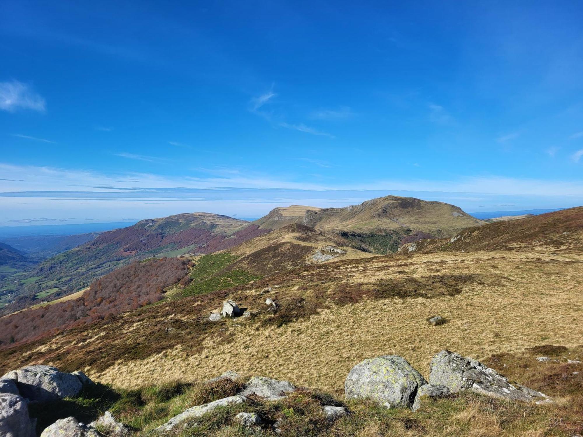 Recente Au Coeur Des Monts Du Cantal Appartement Laveissière